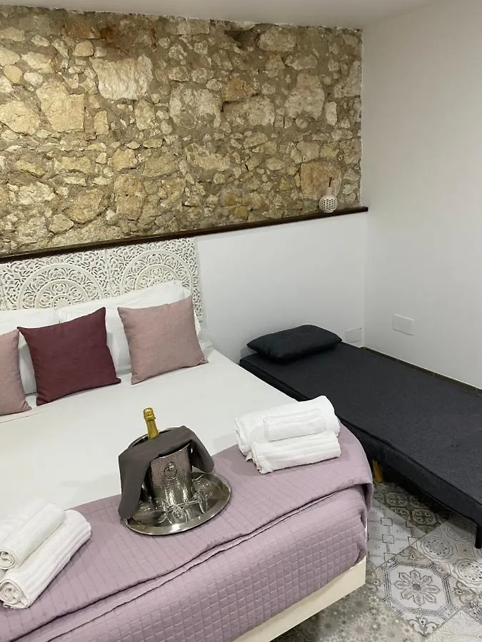 Brimiky House Apartment Syracuse