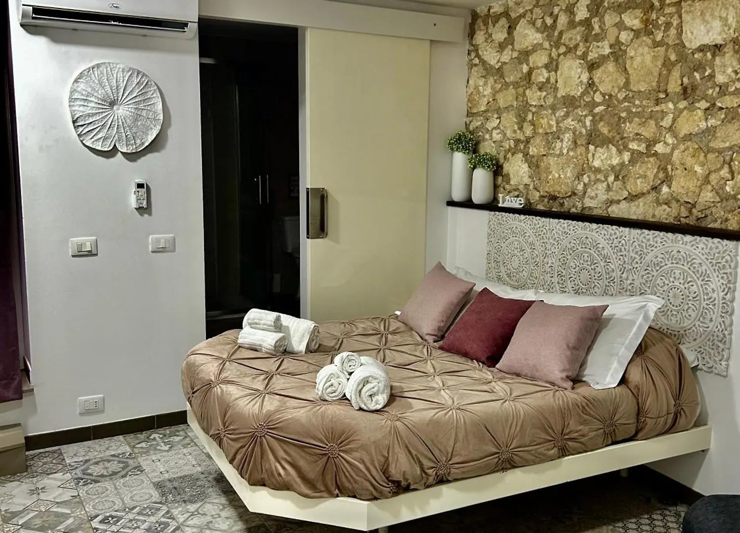 Brimiky House Apartment Syracuse
